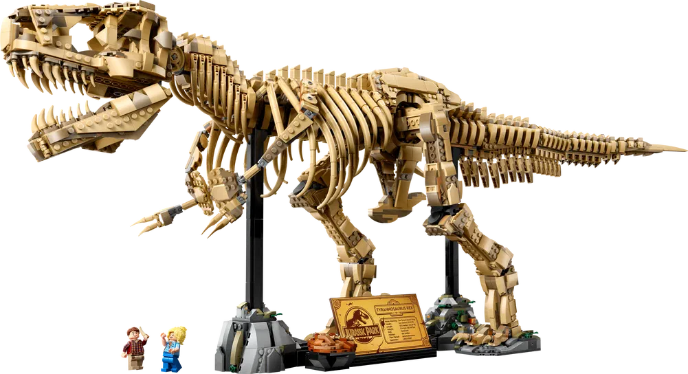 Ensemble LEGO 76968 montrant le squelette d'un Tyrannosaure Rex en briques beige, accompagné de deux figurines et une plaque d'information sur fond noir.