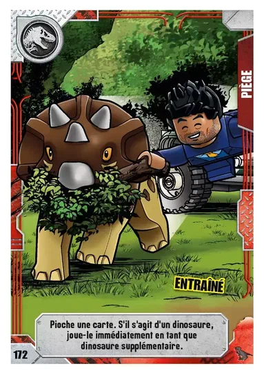 Carte de collection LEGO Jurassic World : un personnage entraîne un dinosaure.