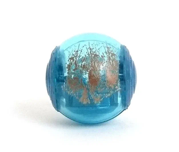 Gyrosphere Matchbox bleu avec des traces de boue et de fissures simulées