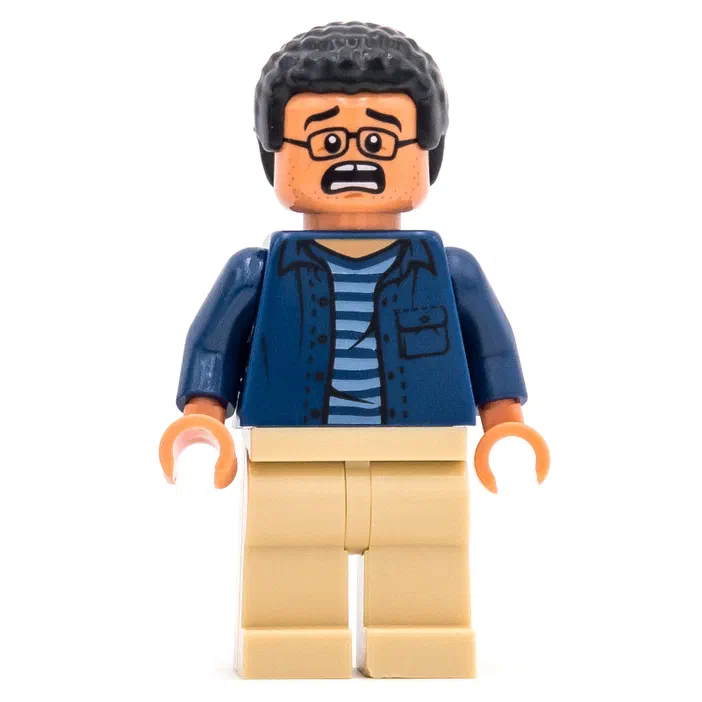 Minifigurine LEGO de Franklin Webb avec des cheveux noirs bouclés et une expression inquiète.