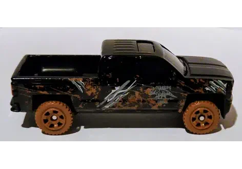 Couverture de '15 Chevy Silverado - Jurassic World Dominion