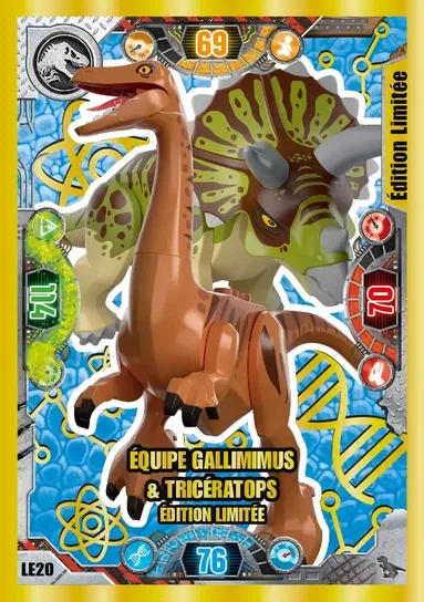Carte de collection LEGO Jurassic World montrant une équipe Gallimimus et Tricératops édition limitée.