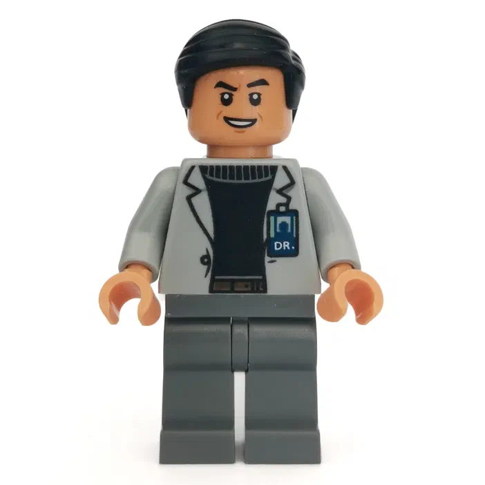 Minifigurine de Dr. Henry Wu avec une expression méfiante.