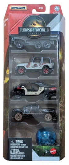 Pack Matchbox Jurassic World Rebirth JGY50 contenant cinq véhicules : un Gyrosphere, une Jeep Wrangler, un Armored Action Transporter, une Chevy Silverado et un Off-Road InGen Vehicle.